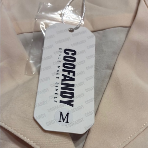 Men's cloud cream Short Sleeve Button Down Shirt - Picture 4 of 7